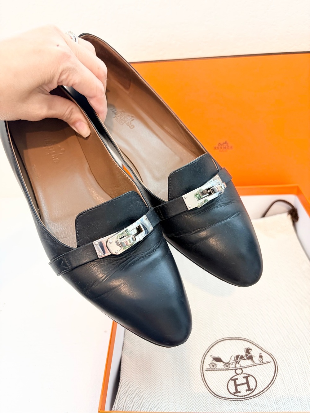 Authentic Hermès Black Leather Kelly Lock Flats Loafers Size 36